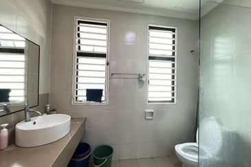 Bandar Tun Hussein Onn