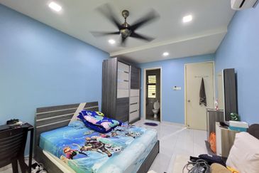 Bandar Tun Hussein Onn