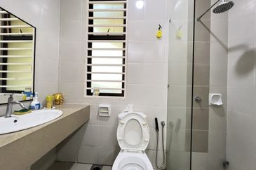 Bandar Tun Hussein Onn