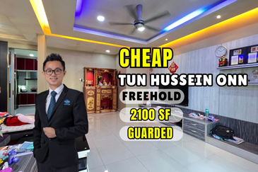 Bandar Tun Hussein Onn