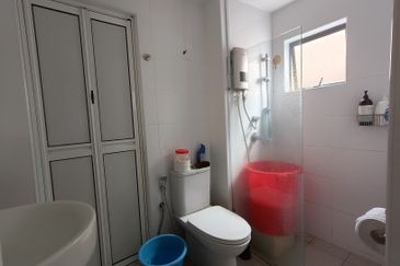 C H E A P 3 Storey Superlink @ Tmn Esplanad Bukit Jalil