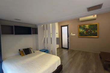 C H E A P 3 Storey Superlink @ Tmn Esplanad Bukit Jalil