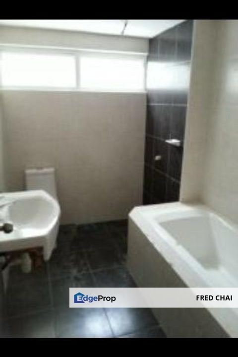 C H E A P 3 Storey terrace @ KYK Heights, Balakong For Sale!, Selangor, Balakong