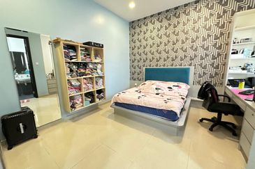 C H E A P 2 Sty Semi-D @ Bukit Sungai Long For Sale!