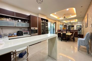 C H E A P 2 Sty Semi-D @ Bukit Sungai Long For Sale!