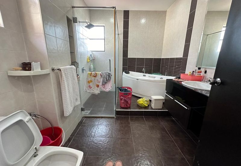 C H E A P 2 Sty Semi-D @ Bukit Sungai Long For Sale!