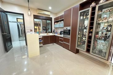 C H E A P 2 Sty Semi-D @ Bukit Sungai Long For Sale!