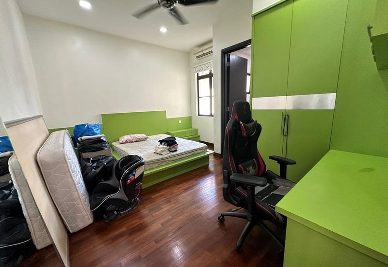 C H E A P 2 Sty Semi-D @ Bukit Sungai Long For Sale!