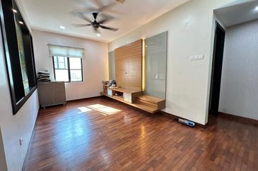 C H E A P 2 Sty Semi-D @ Bukit Sungai Long For Sale!