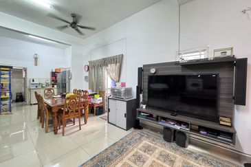 Bandar Tun Hussein Onn