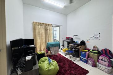 Bandar Tun Hussein Onn