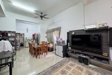 Bandar Tun Hussein Onn