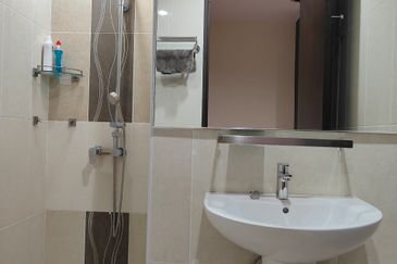 CHEAP 2.5 Sty Semi-D at Taming Mutiara Sungai Long