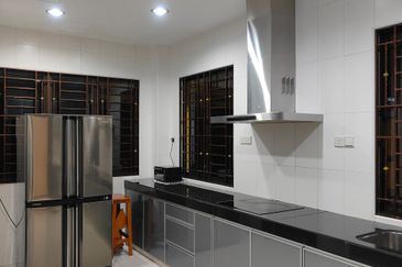 CHEAP 2.5 Sty Semi-D at Taming Mutiara Sungai Long