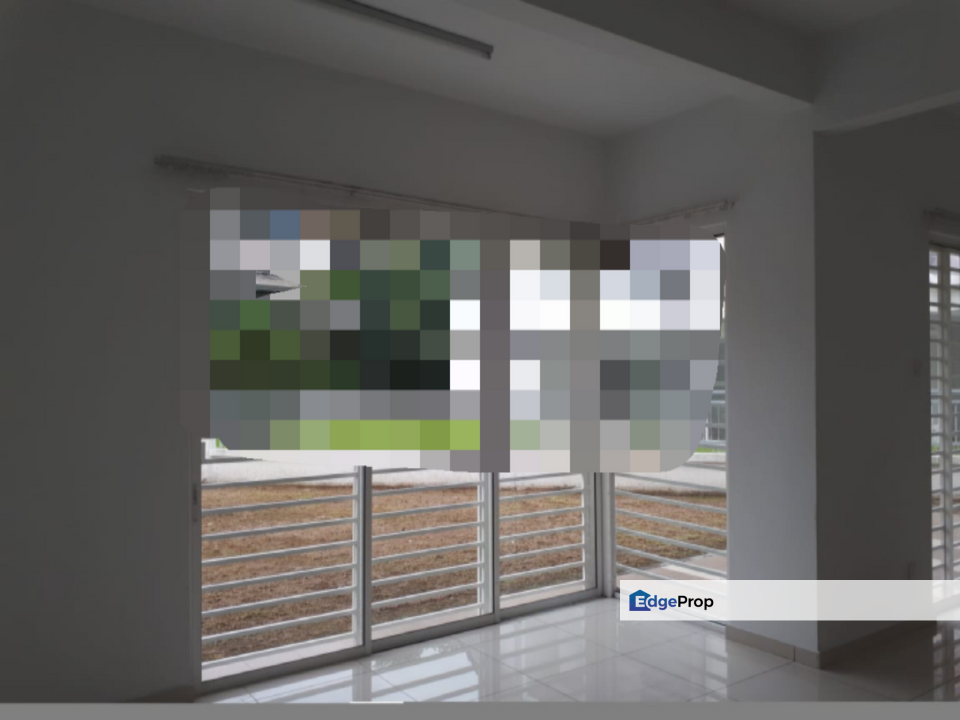 C H EA P 2 Storey C O R N E R @ Ellenia , Selangor, Kajang