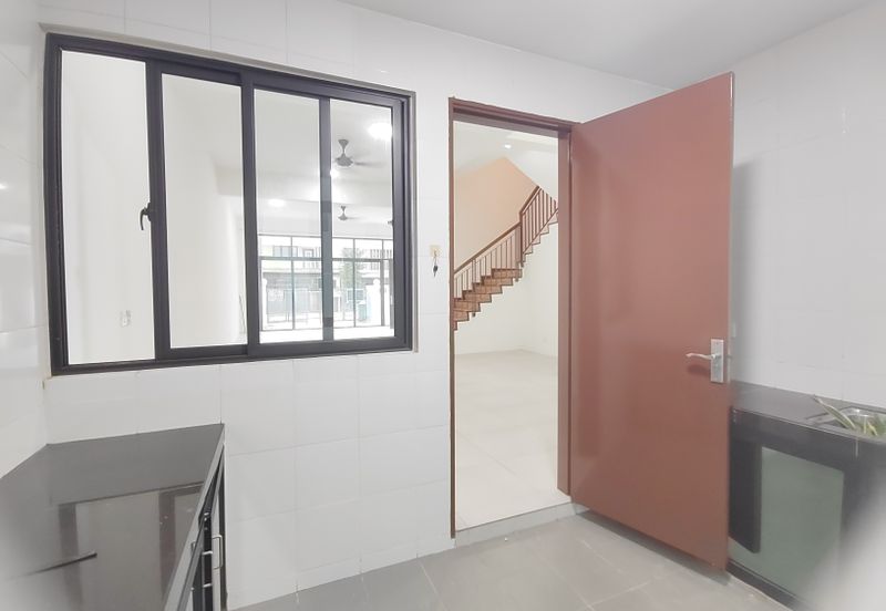 Sutera Heights, Taman Juara Jaya