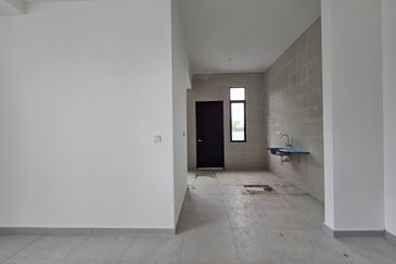 CHEAP 3 Storey Semi D @ Orchid Hills (Bukit Orkid),  Cheras  