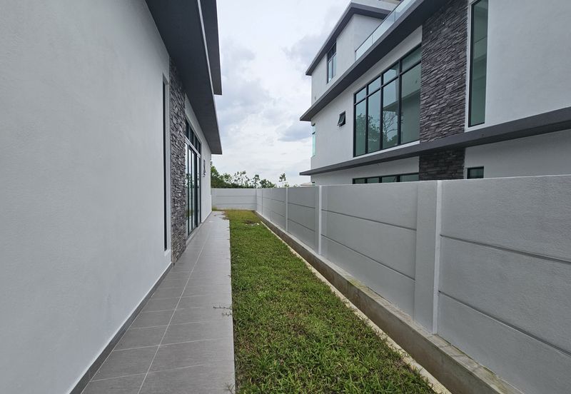 CHEAP 3 Storey Semi D @ Orchid Hills (Bukit Orkid),  Cheras  