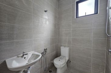 CHEAP 3 Storey Semi D @ Orchid Hills (Bukit Orkid),  Cheras  