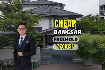 C H E A P 2 Sty Bungalow House @ Bangsar