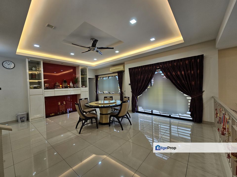  C H E A P 3-sty Semi D @ The Peak, Selangor, Batu 9th Cheras