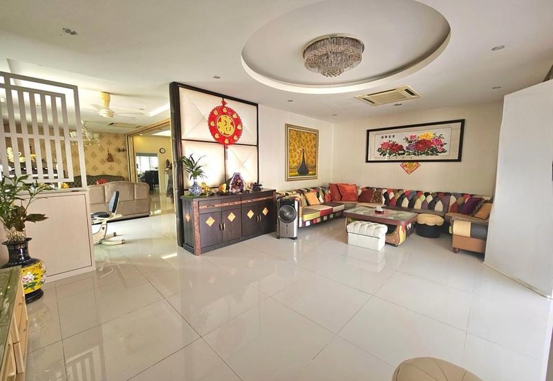 2Sty Corner Superlink With Big Land @ Bukit Sungai Long