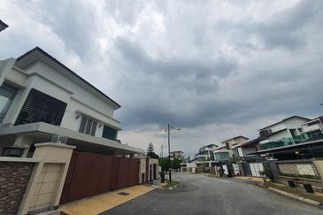 Bandar Tun Hussein Onn