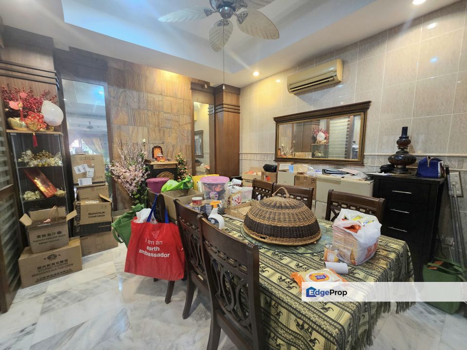 C H E A P 2 Storey Semi-D in Cheras Hartamas , Selangor, Cheras