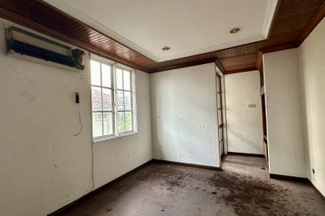 C H E A P Bangsar KLCC View 2 Storey Bungalow House For Sale