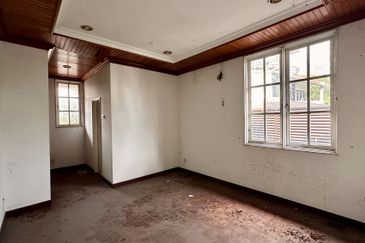 C H E A P Bangsar KLCC View 2 Storey Bungalow House For Sale