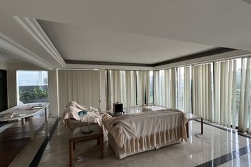 C H E A P Bangsar 2 Storey Bungalow House Basic Condition For Sale