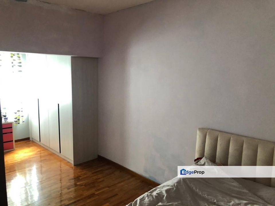 C H E A P 2 sty Taman Segar with extended kitchen house for sale, Kuala Lumpur, Cheras