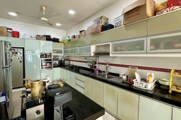 C H E A P Bangsar 2 Storey Semi D House For Sale