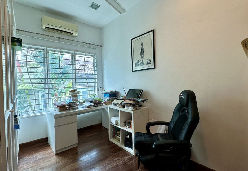 C H E A P Bangsar 2 Storey Semi D House For Sale