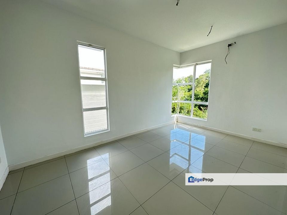 C H E A P 2 sty Semi-D at Seri Sungai Long with no one stay before, Selangor, Bandar Sungai Long