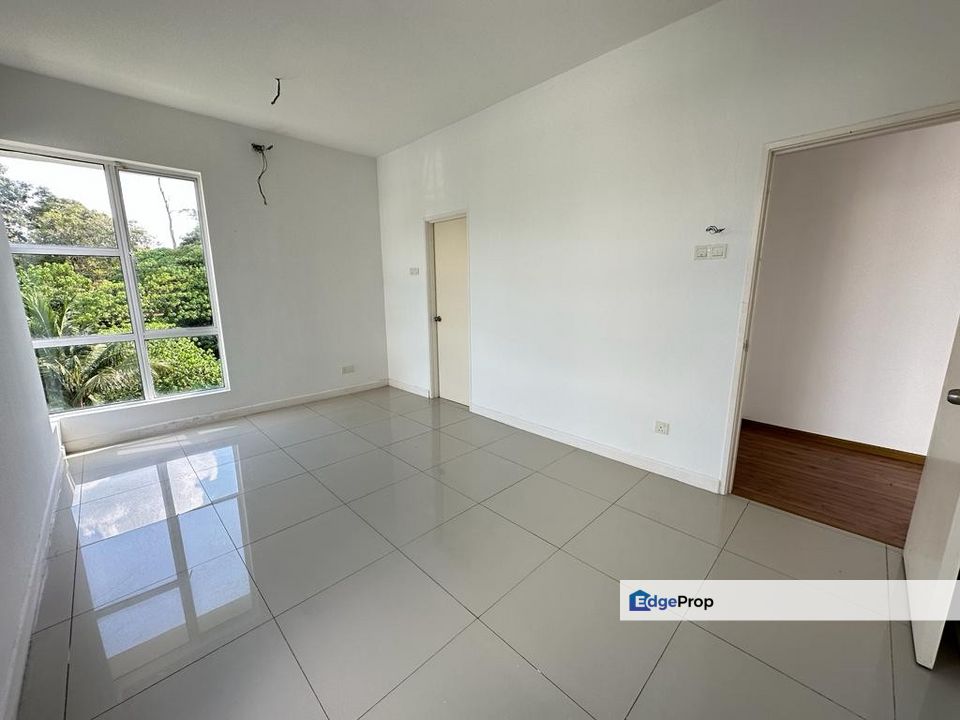 C H E A P 2 sty Semi-D at Seri Sungai Long with no one stay before, Selangor, Bandar Sungai Long