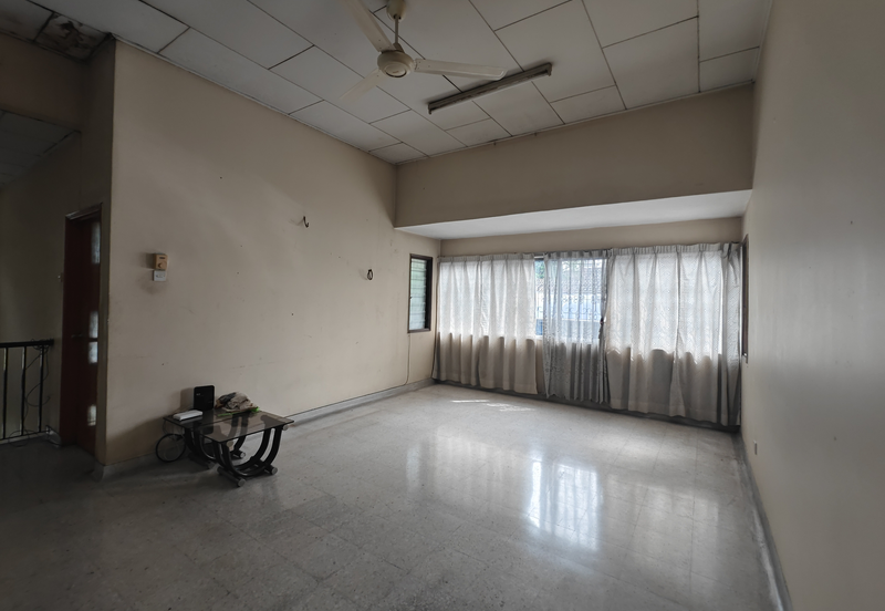 C H E A P 2 Storey Bungalow in Taman OUG 