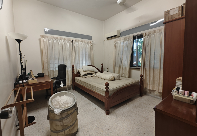 C H E A P 2 Storey Bungalow in Taman OUG 