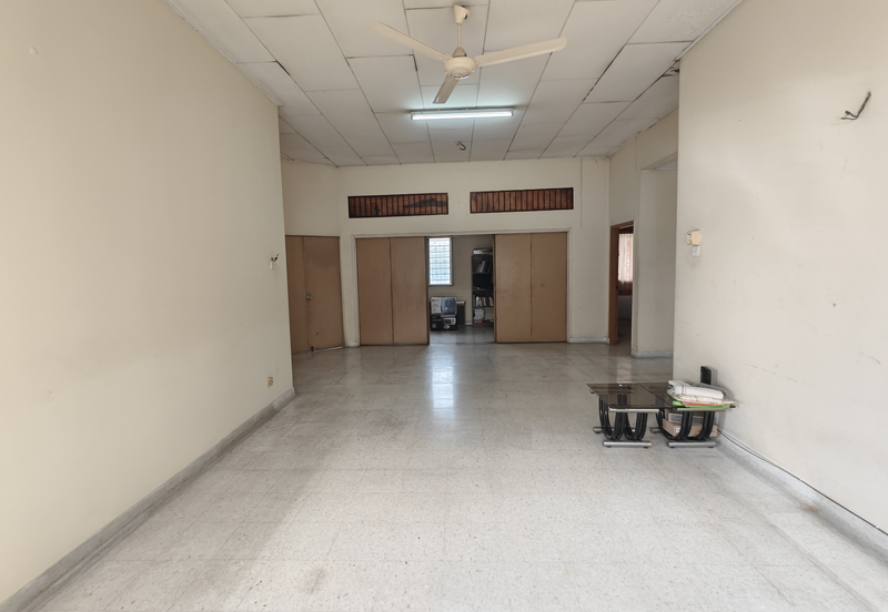 C H E A P 2 Storey Bungalow in Taman OUG 