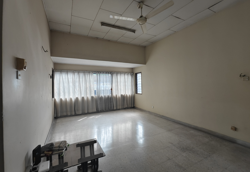 C H E A P 2 Storey Bungalow in Taman OUG 