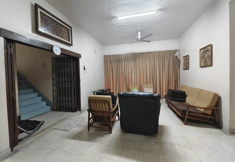 C H E A P 2 Storey Bungalow in Taman OUG 