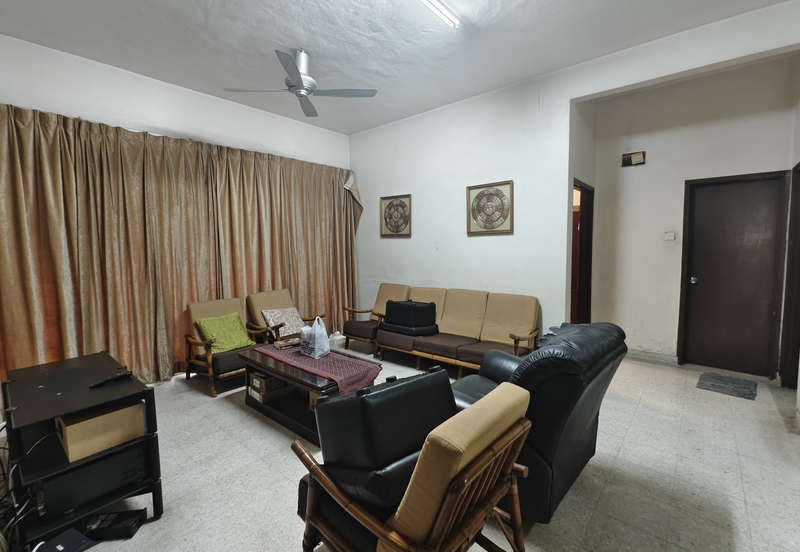 C H E A P 2 Storey Bungalow in Taman OUG 