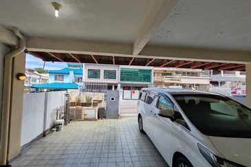 C H E A P 2 storey house at Taman Rakyat Cheras KL