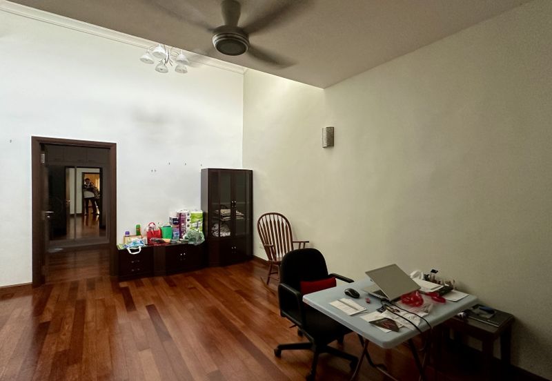 C H E A P 2 storey terrace Bangsar house for sale