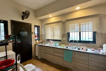 C H E A P 2 storey terrace Bangsar house for sale