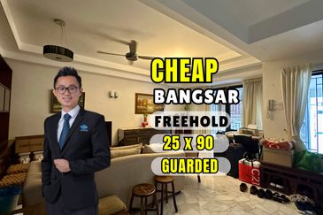 C H E A P 2 storey terrace Bangsar house for sale