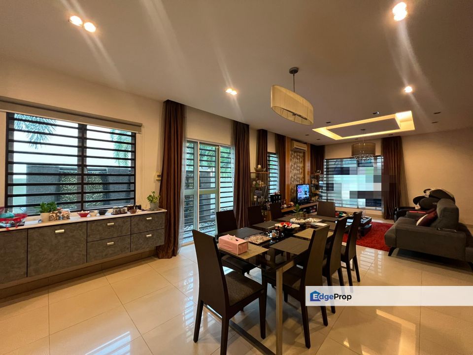 C H E A P 3 storey Semi D at Hijauan Residence Cheras, Selangor, Batu 9th Cheras