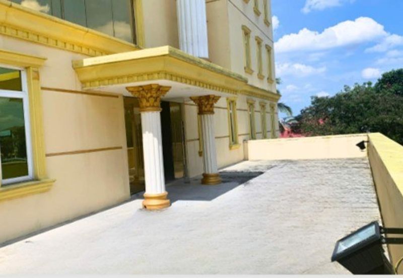 C H E A P 9 Storey Building Wisma Top Speed at USJ Taipan