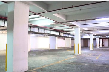 C H E A P 9 Storey Building Wisma Top Speed at USJ Taipan