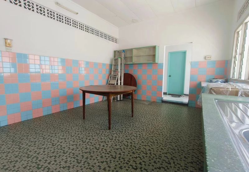 C H E A P 2 Storey Bungalow @ Jalan Ipoh 